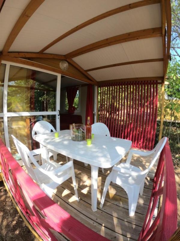 Camping Maeva Escapades Au P'Tit Bonheur Peyrillac-et-Millac Ngoại thất bức ảnh